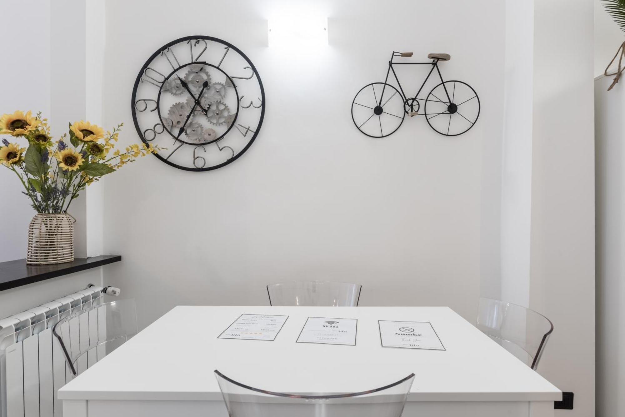Acquario 5 Minuti, 1Br , Free A-C, Wifi & Netflix "City Center" By Tilo Genoa Luaran gambar