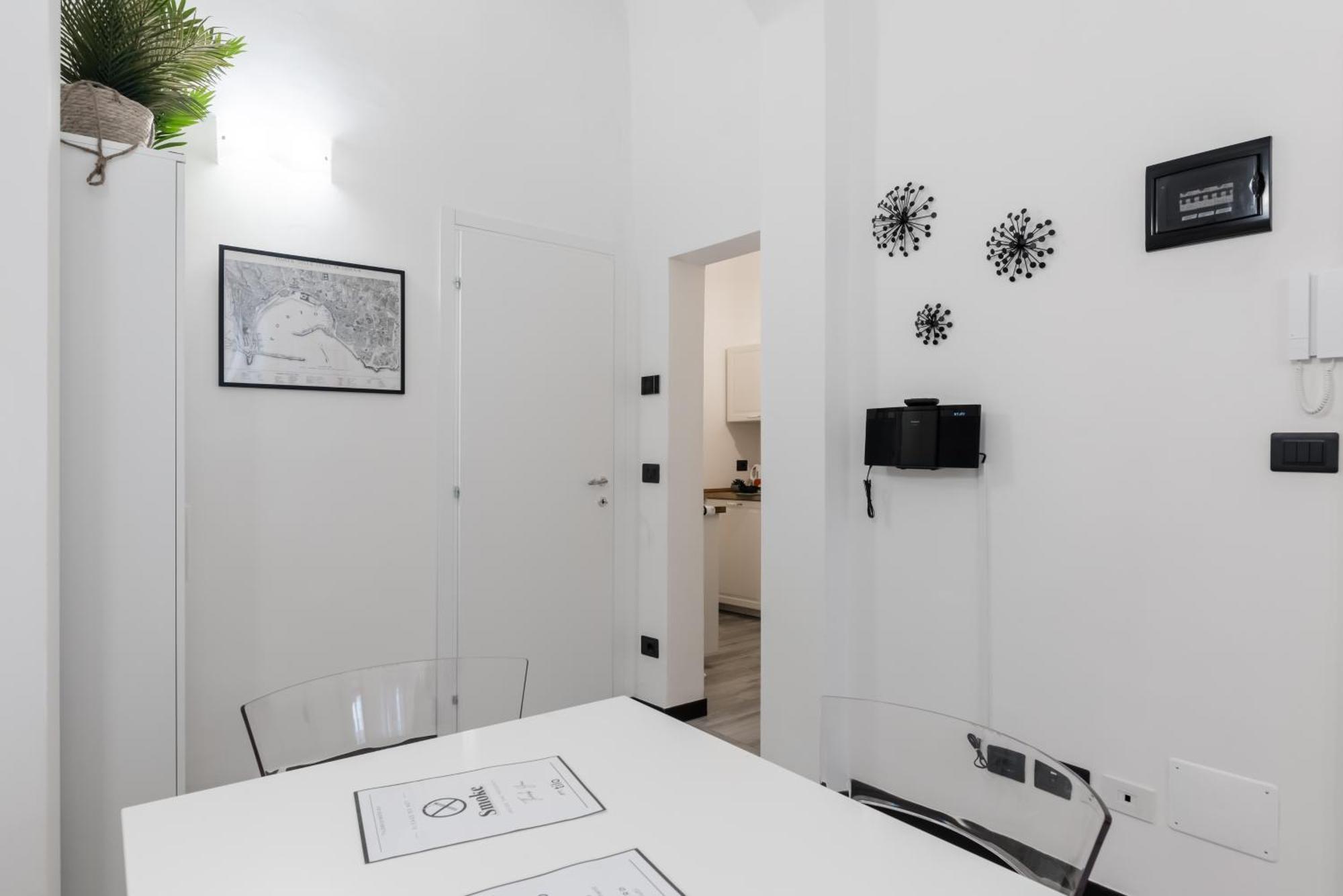 Acquario 5 Minuti, 1Br , Free A-C, Wifi & Netflix "City Center" By Tilo Genoa Luaran gambar