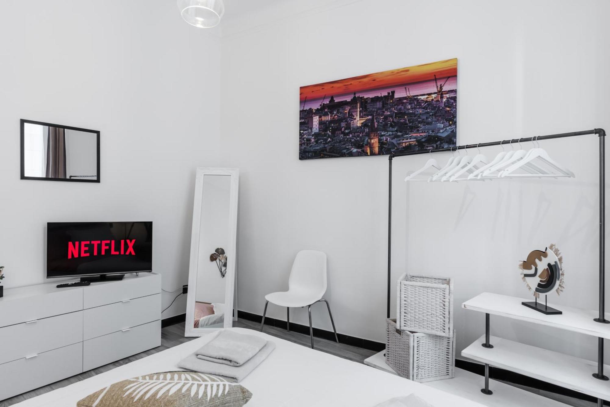 Acquario 5 Minuti, 1Br , Free A-C, Wifi & Netflix "City Center" By Tilo Genoa Luaran gambar
