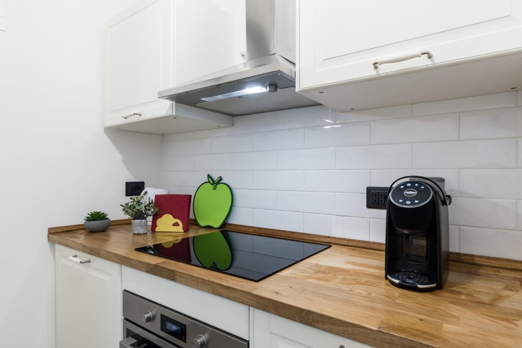 Acquario 5 Minuti, 1Br , Free A-C, Wifi & Netflix "City Center" By Tilo Genoa Luaran gambar