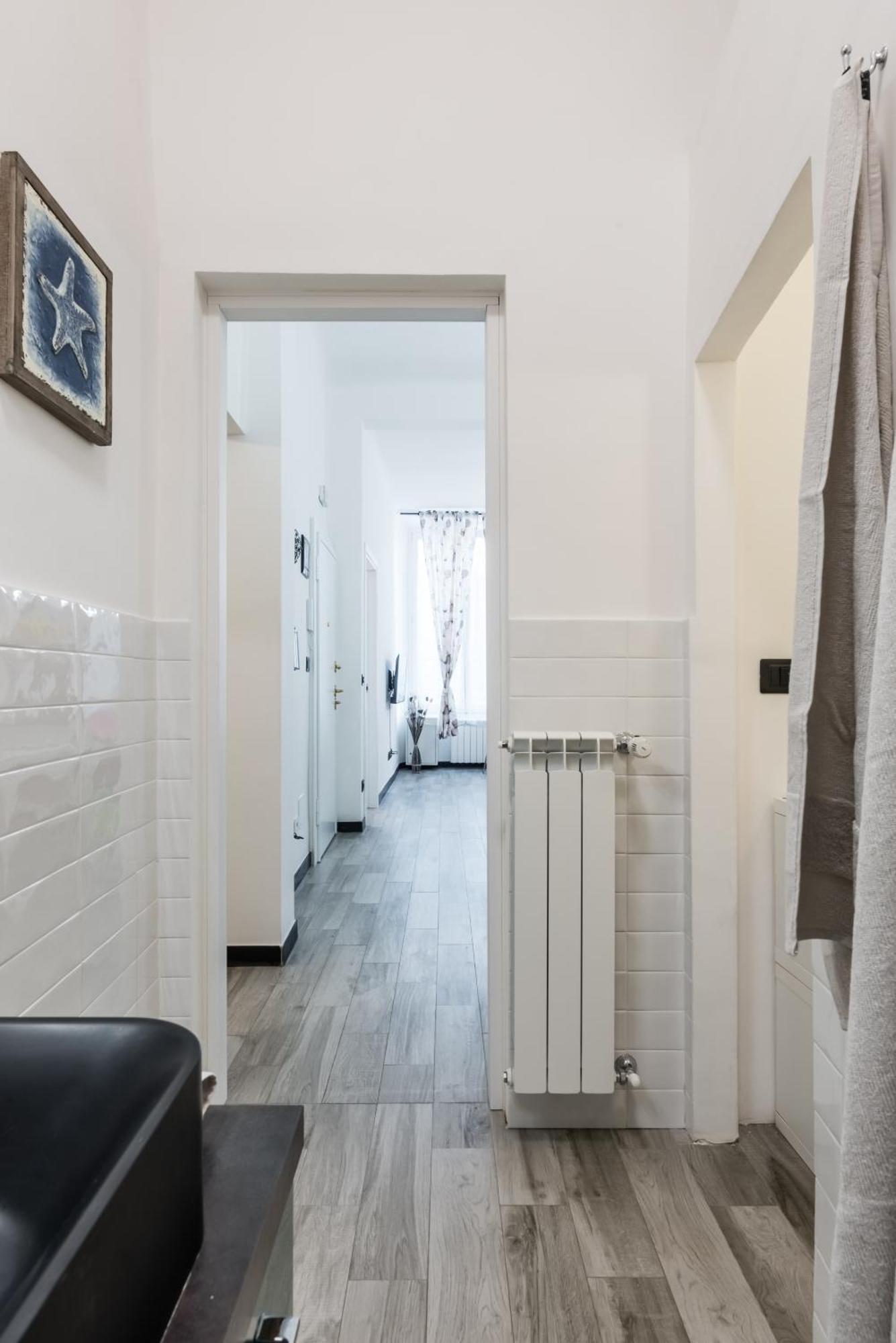 Acquario 5 Minuti, 1Br , Free A-C, Wifi & Netflix "City Center" By Tilo Genoa Luaran gambar