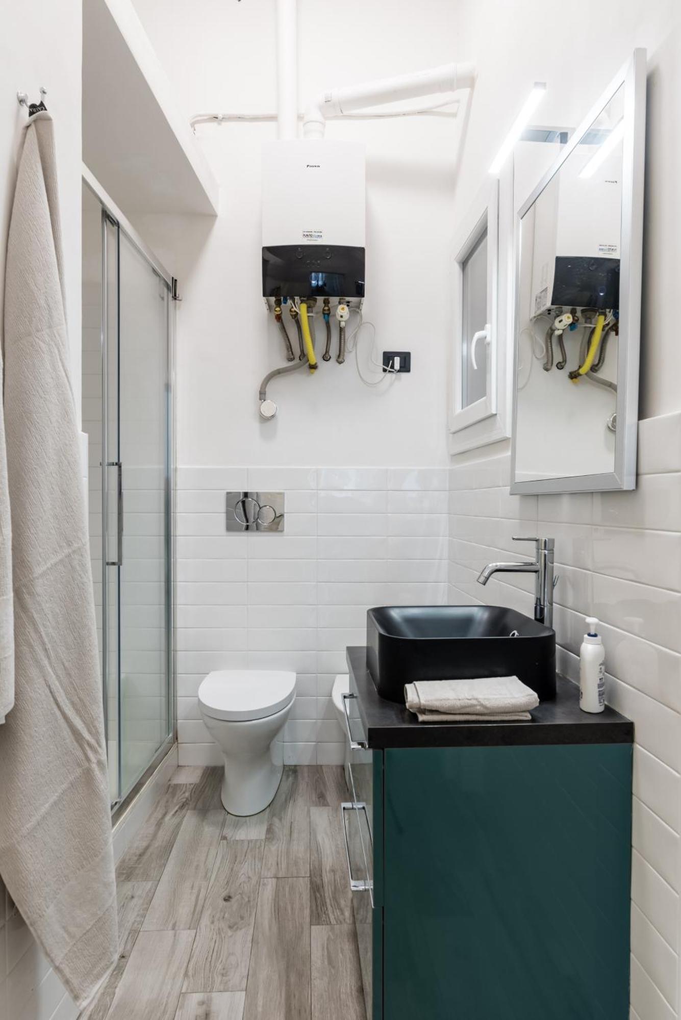 Acquario 5 Minuti, 1Br , Free A-C, Wifi & Netflix "City Center" By Tilo Genoa Luaran gambar